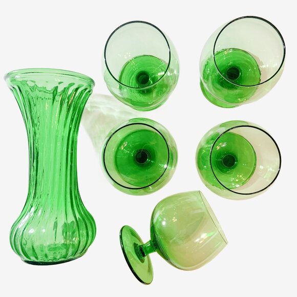 Vintage Set of 4 Green Glass Brandy Glasses / Spirit Glasses / Brandy Snifters - Picture 8 of 10